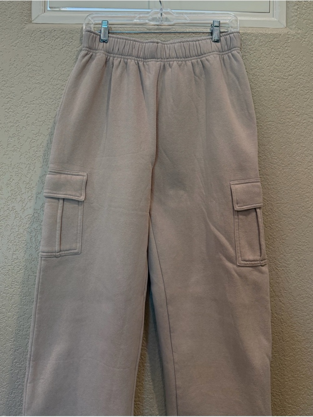 Qinsen Light Taupe Cargo Sweatpants - Picture 2 of 9